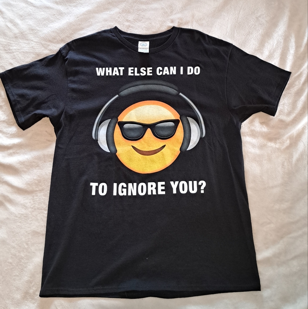 Funny smiley face tee